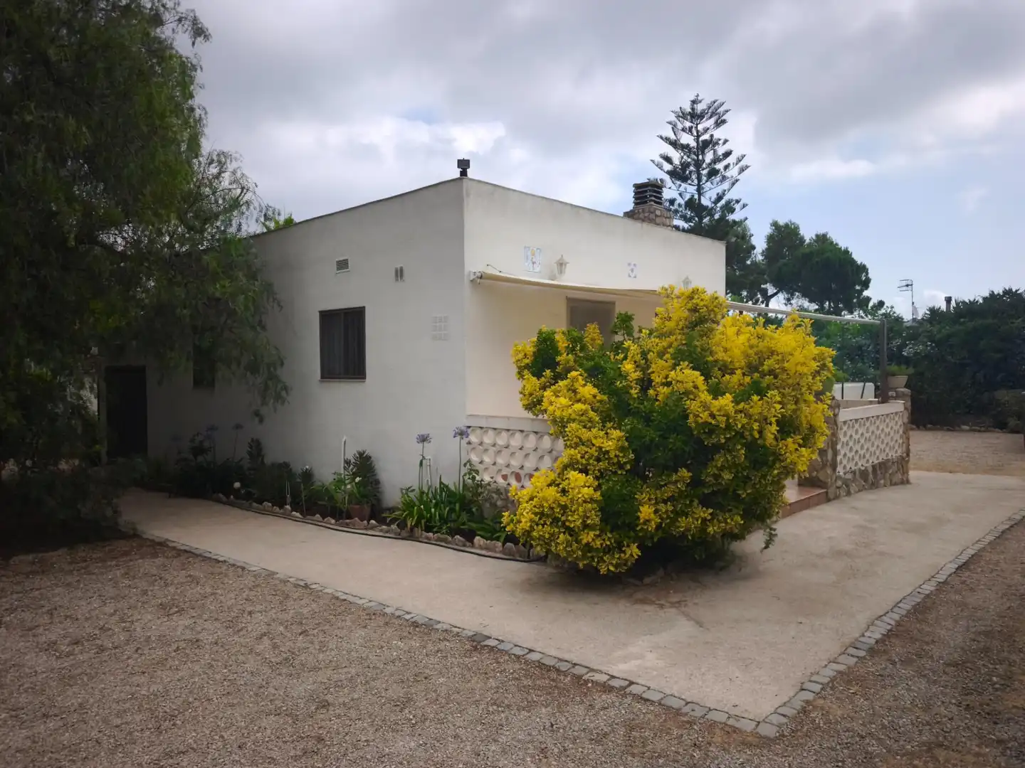 Vista exterior de Finca rústica en venda en Masdenverge amb Jardí privat, Traster i Moblat