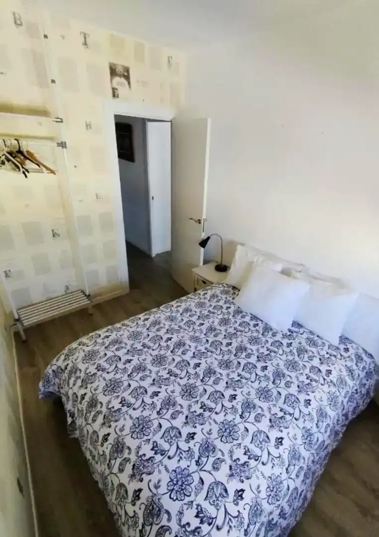 Dormitori de Casa adosada de lloguer en Villar del Arzobispo amb Aire condicionat, Parquet i Moblat