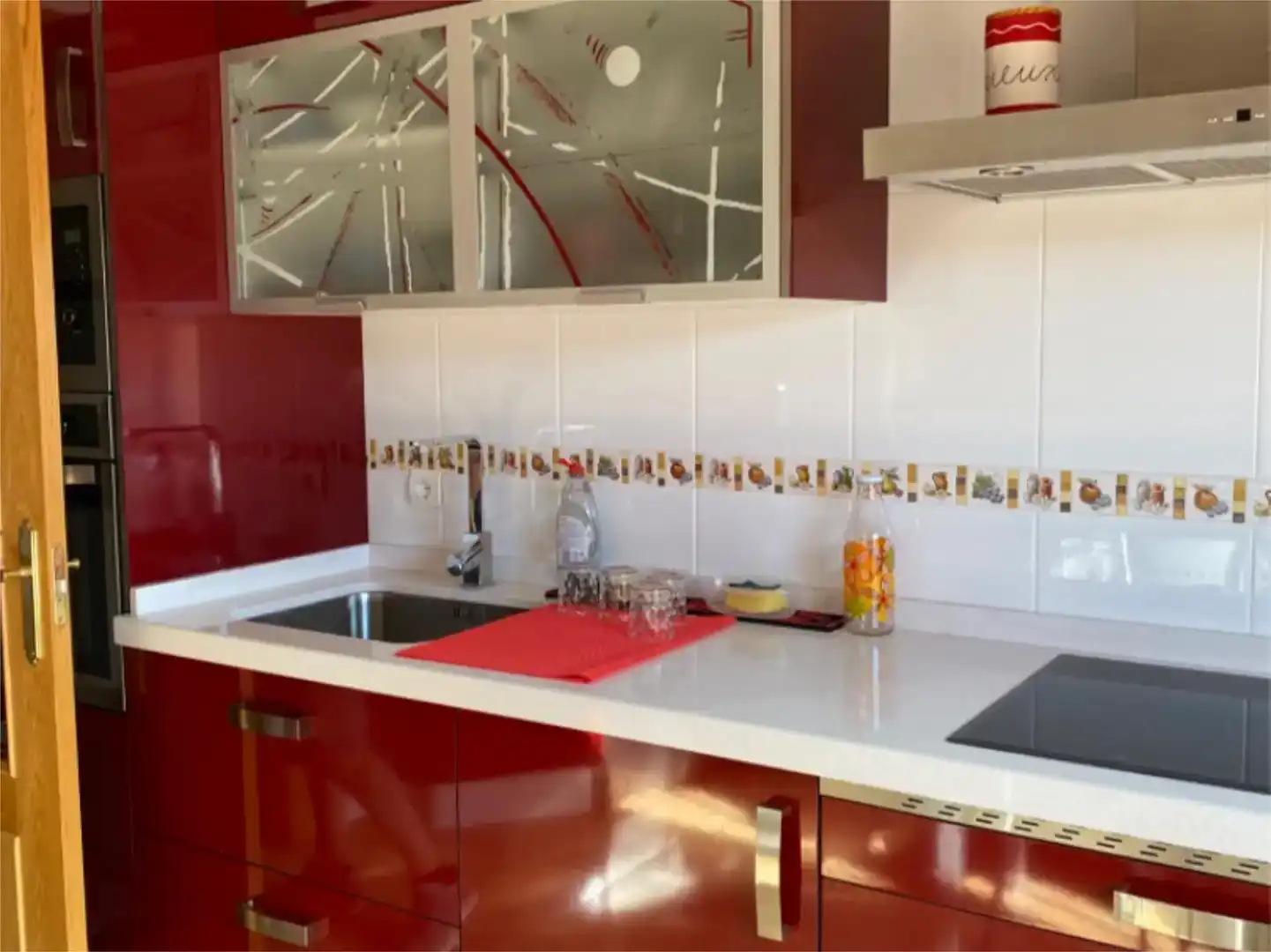Cuina de Àtic en venda en Cacabelos amb Parquet, Traster i Moblat
