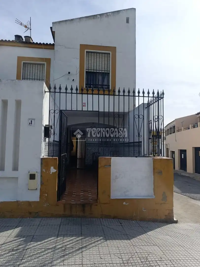 Vista exterior de Pis en venda en Ayamonte amb Aire condicionat i Terrassa