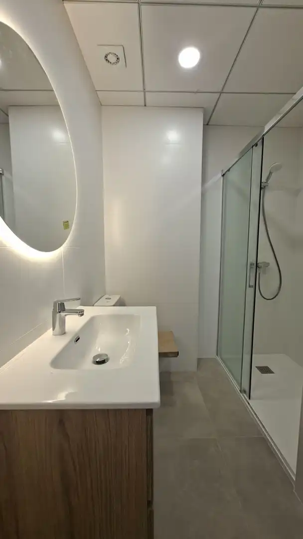 Bathroom of Flat for sale in Reus