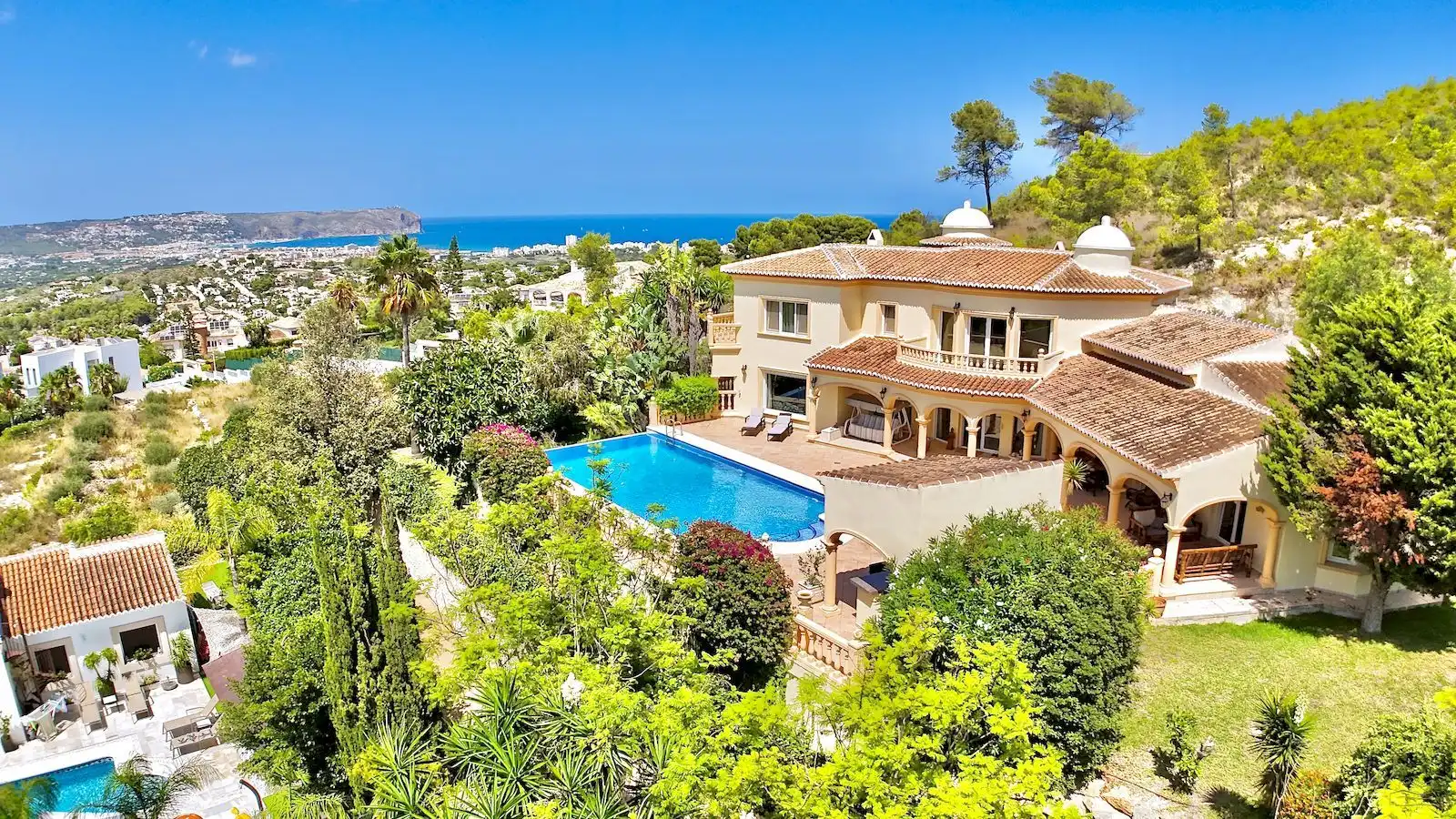 Exterior view of Houses for sale in Jávea / Xàbia  with Heating, Private garden and Terrace