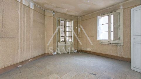 Foto 4 de Edificio en venta en Barri Antic, Manresa