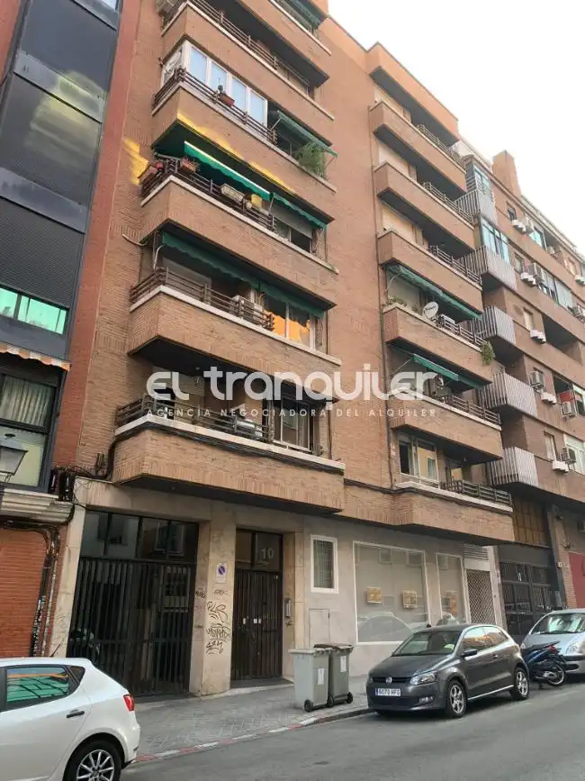Außenansicht von Wohnung zur Miete in Madrid mit Terrasse, Möbliert und Waschmaschine