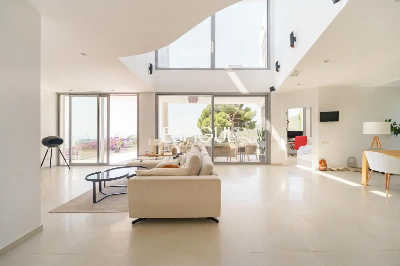 Sala de estar de Casa o chalet en venta en Vilassar de Dalt con Aire acondicionado, Calefacción y Jardín privado