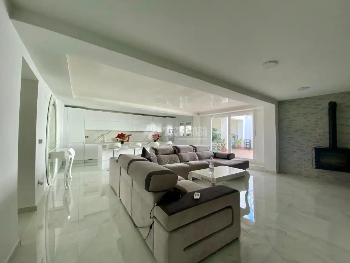 Living room of Detached homes for sale in Úbeda  with Air Conditioner, Heating and Terrace