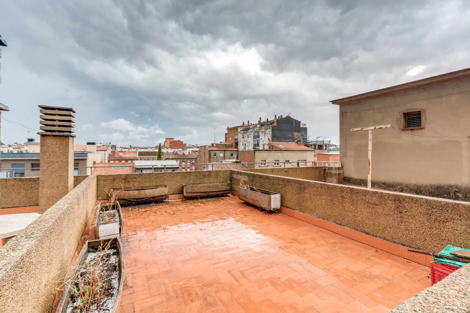Flat with terrace for sale in Eixample Sud – Migdia