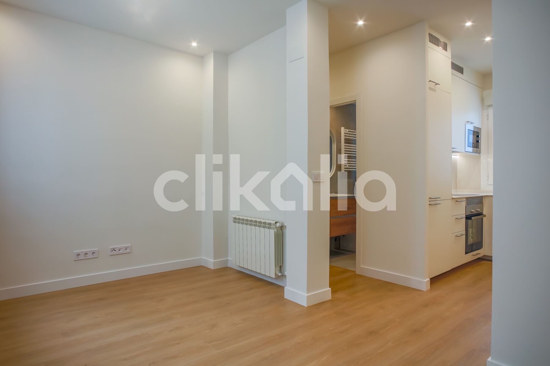 Habitación de Piso en venta en  Madrid Capital con Aire acondicionado y Calefacción