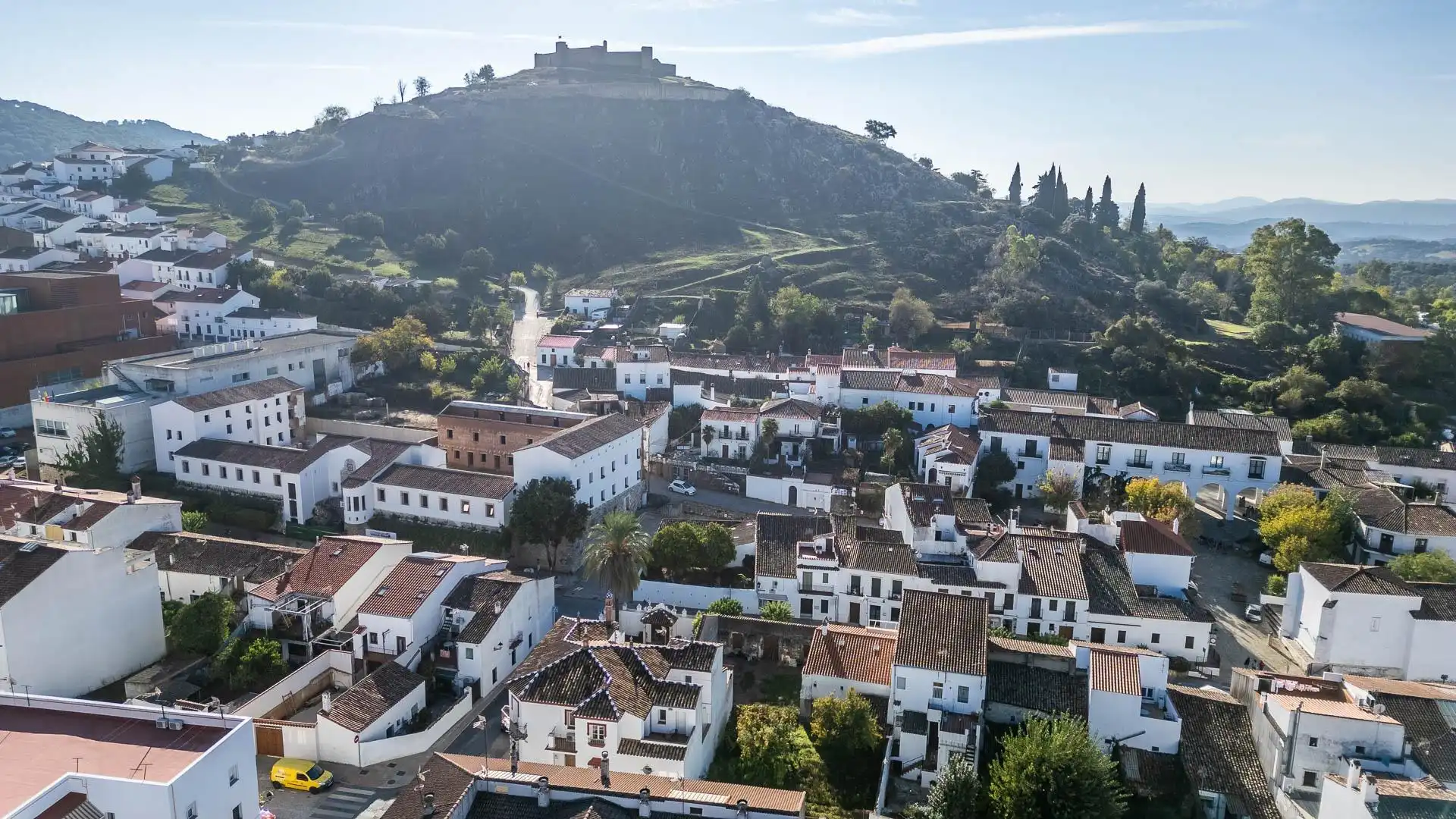Vista exterior de Casa o chalet de alquiler en Aracena con Aire acondicionado, Jardín privado y Terraza