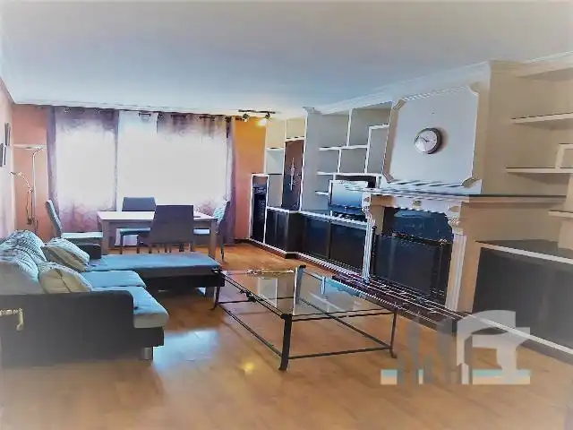 Sala de estar de Piso en venta en Gijón  con Calefacción, Parquet y Trastero