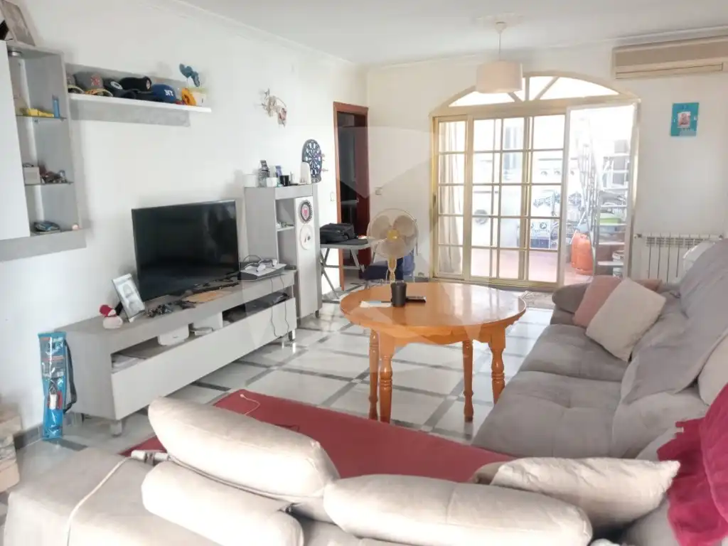 House with balcony for sale in Calle Cespedes, imagen 16
