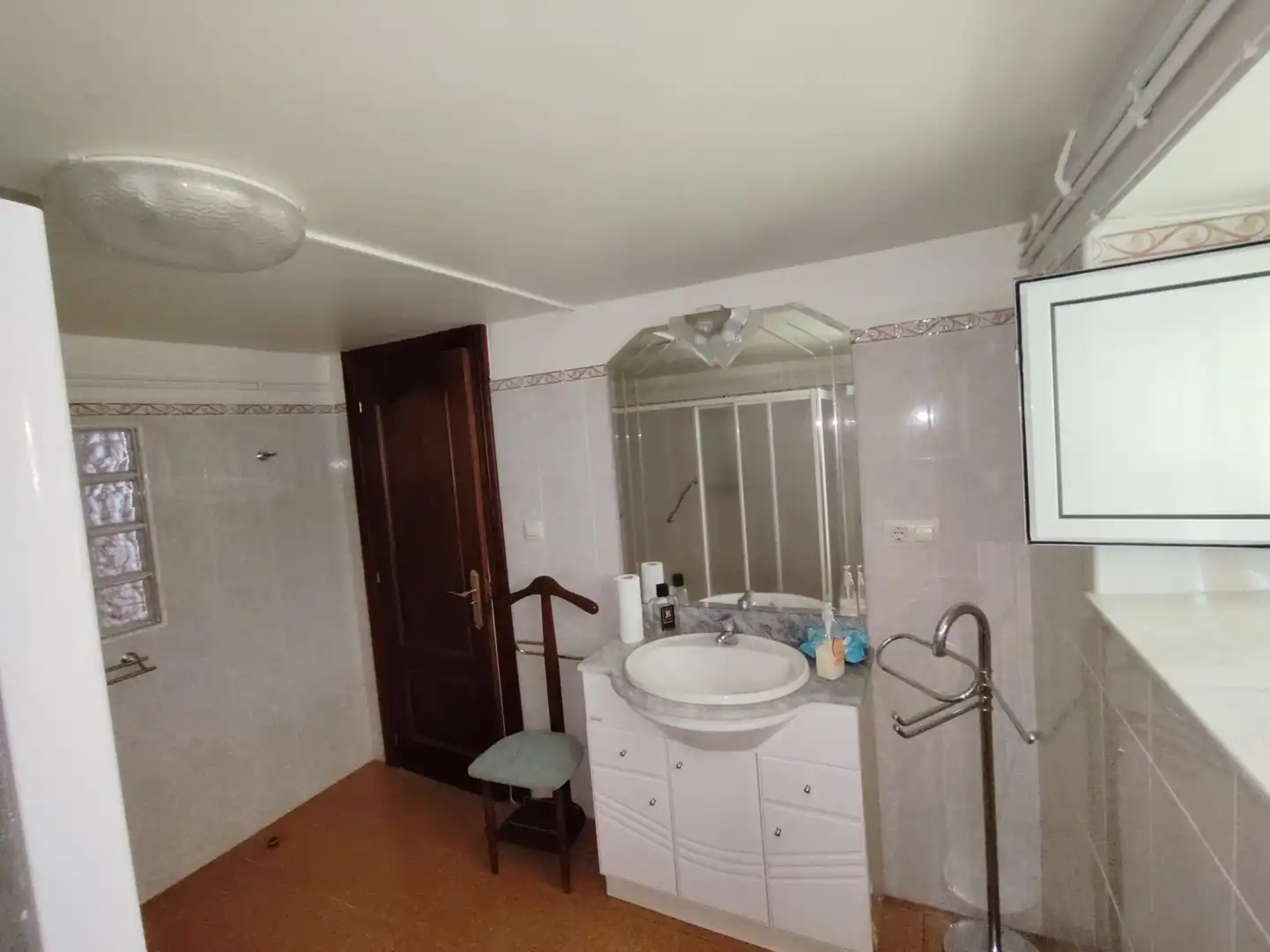 Baño de Casa o chalet en venta en Torrelavega  con Calefacción, Jardín privado y Terraza