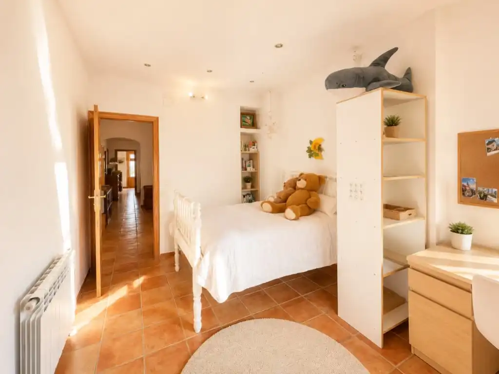 Habitación de Casa adosada en venta en Orba con Calefacción