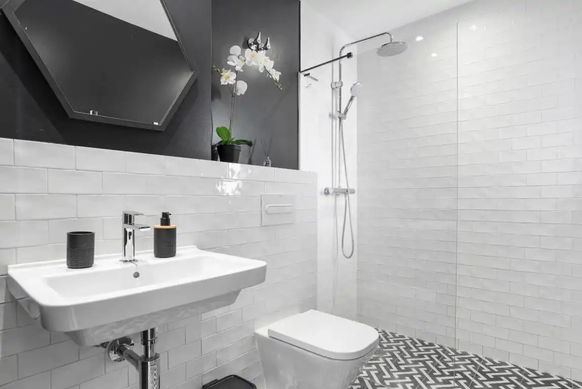 Bathroom of Houses for sale in Marbella  with Air Conditioner, Private garden and Terrace