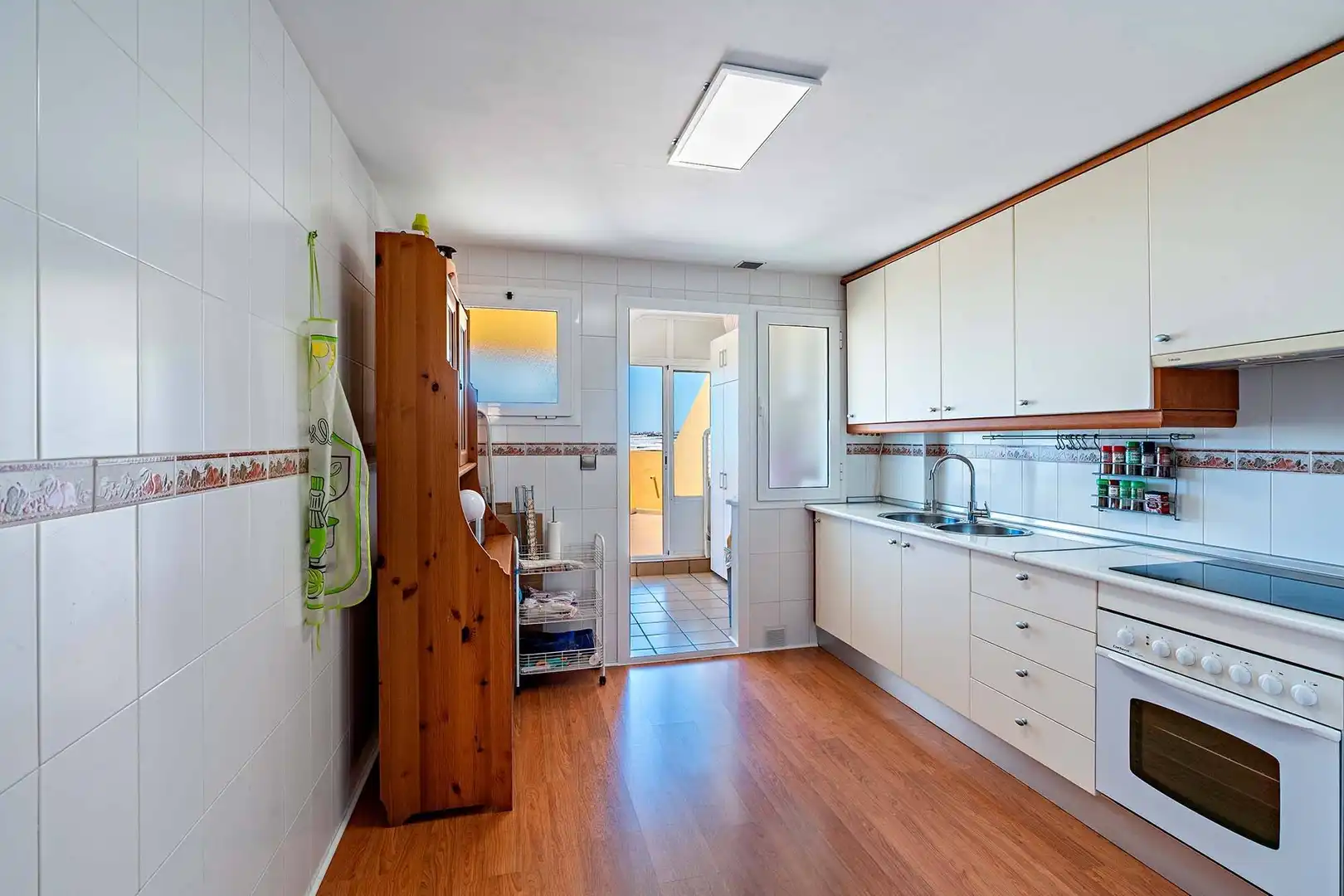 Kitchen of Flat for sale in Roquetas de Mar  with Air Conditioner, Parquet flooring and Terrace