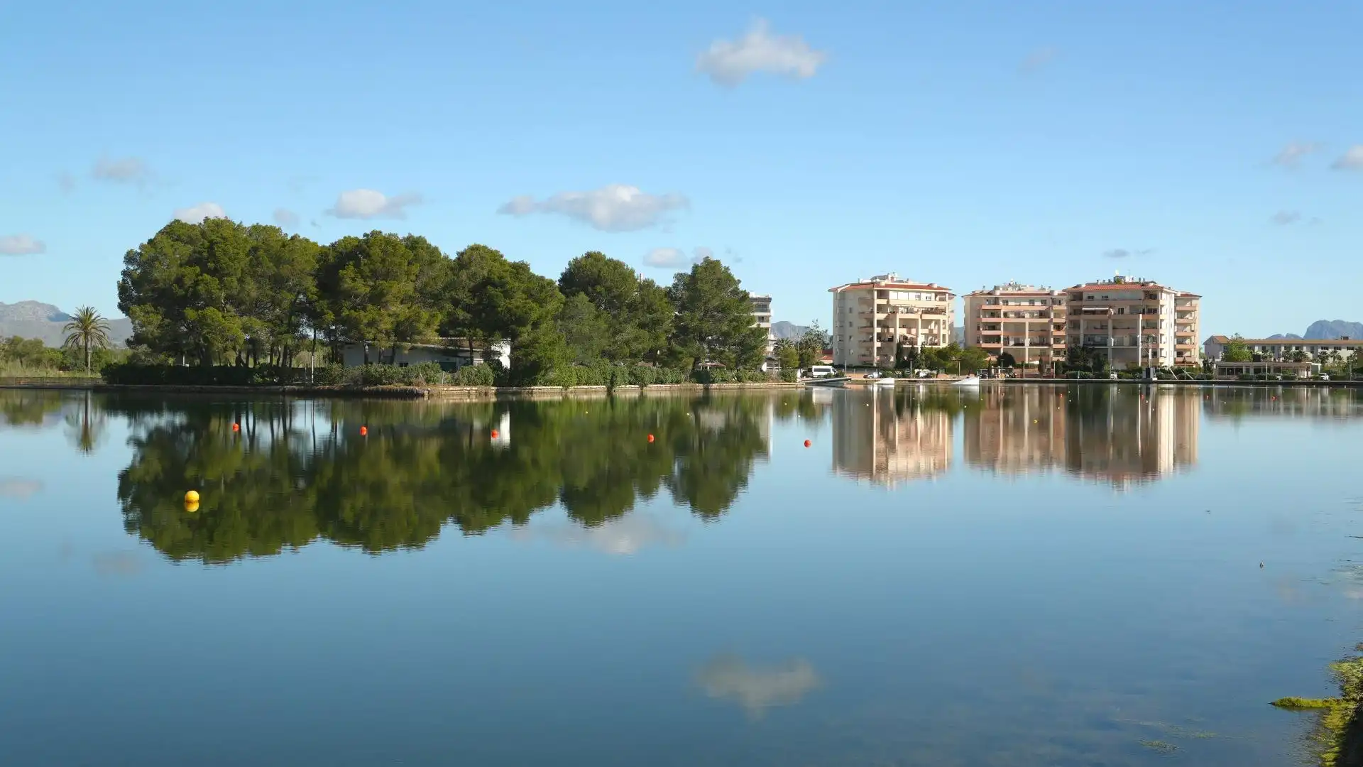 Vista exterior de Dúplex en venta en Alcúdia con Aire acondicionado, Jardín privado y Terraza