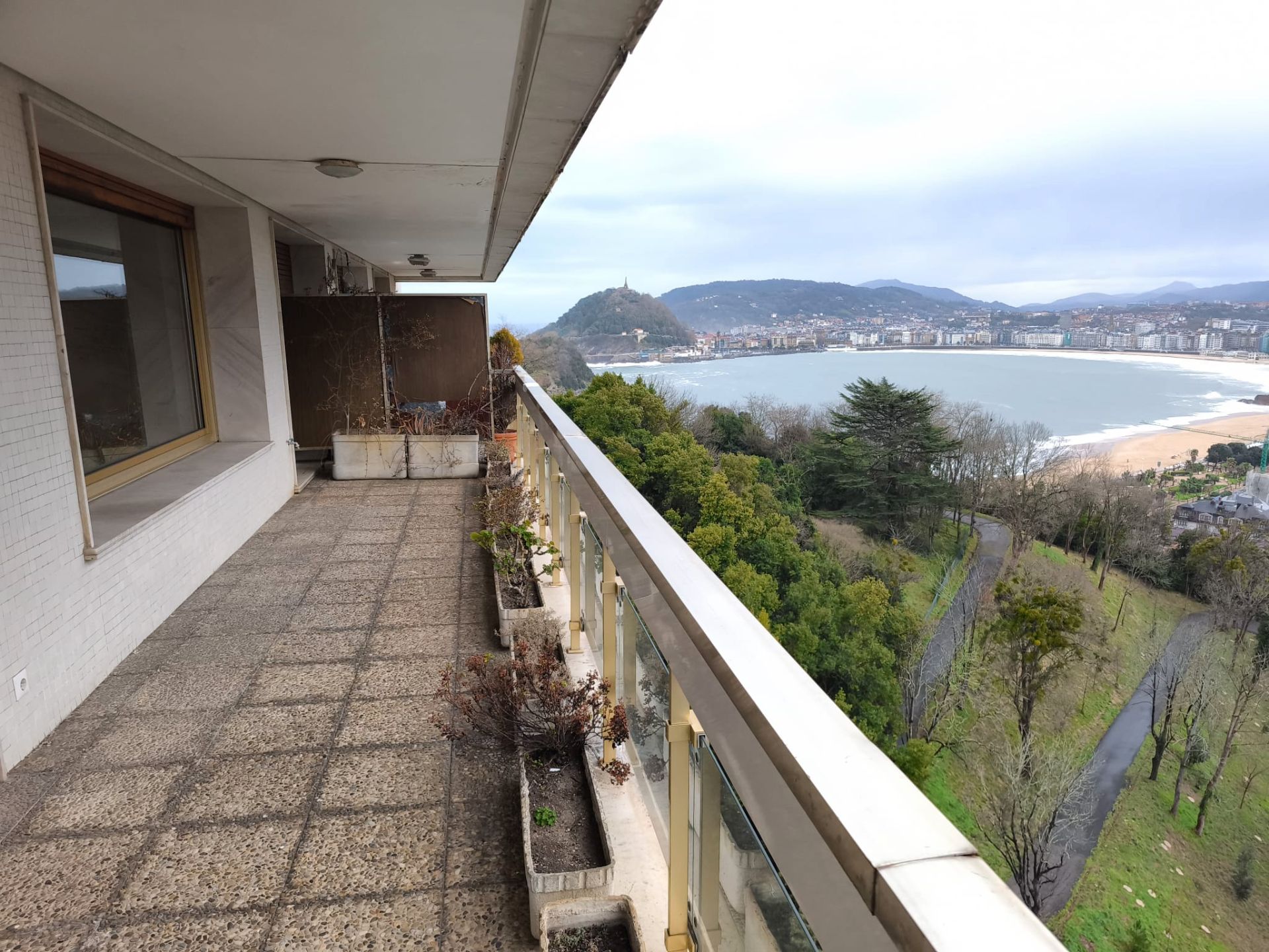 Terrassa de Pis en venda en Donostia - San Sebastián  amb Terrassa