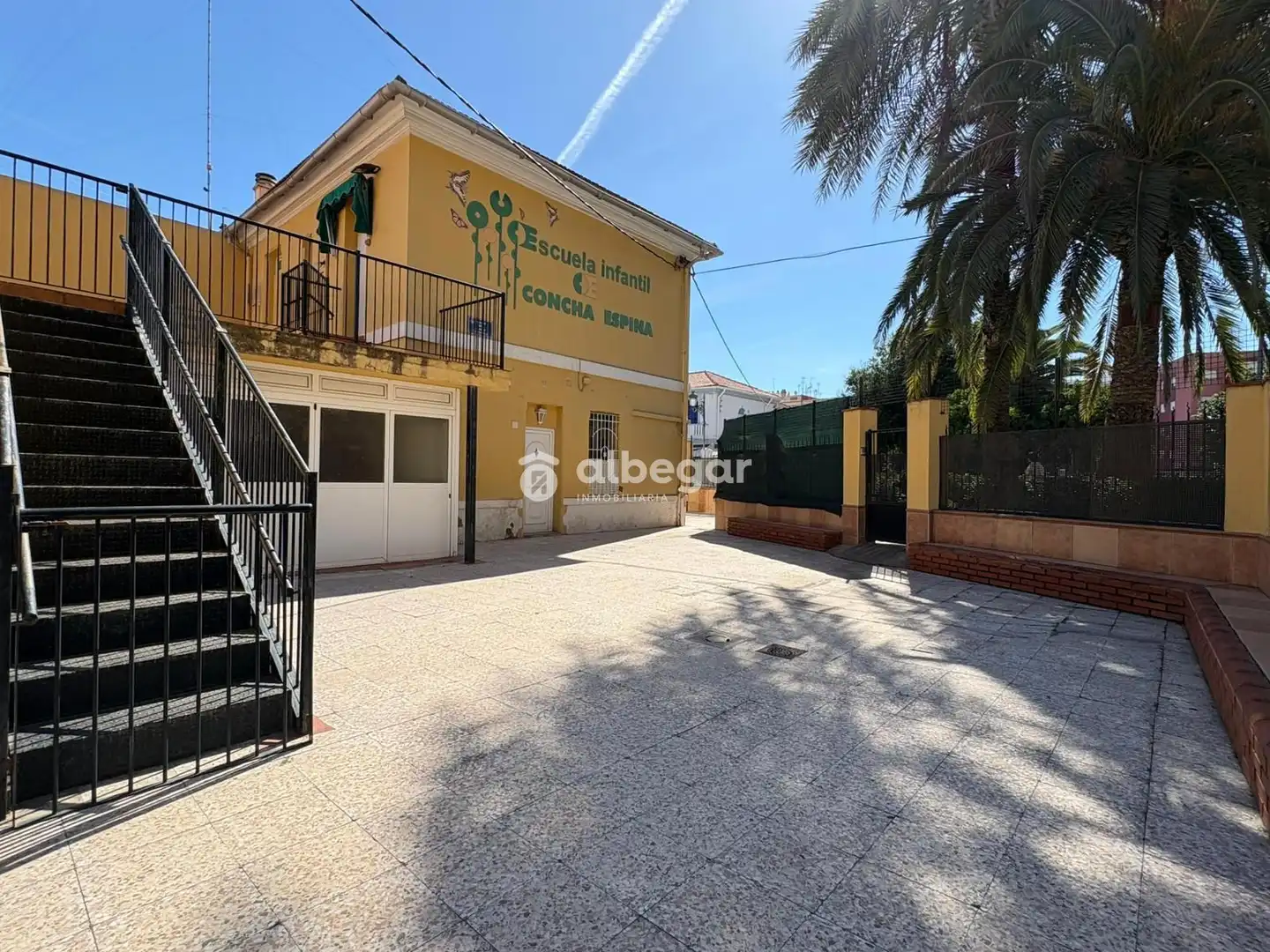 Vista exterior de Casa adosada en venda en Valencia amb Aire condicionat i Alarma