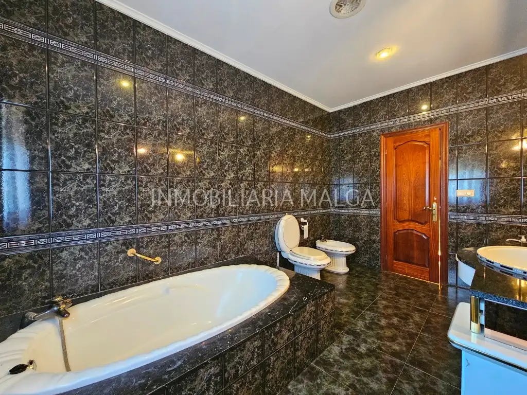Baño de Casa o chalet en venta en Colunga con Calefacción, Jardín privado y Parquet