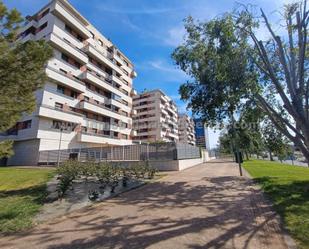 Vista exterior de Apartament en venda en  Logroño amb Aire condicionat i Terrassa