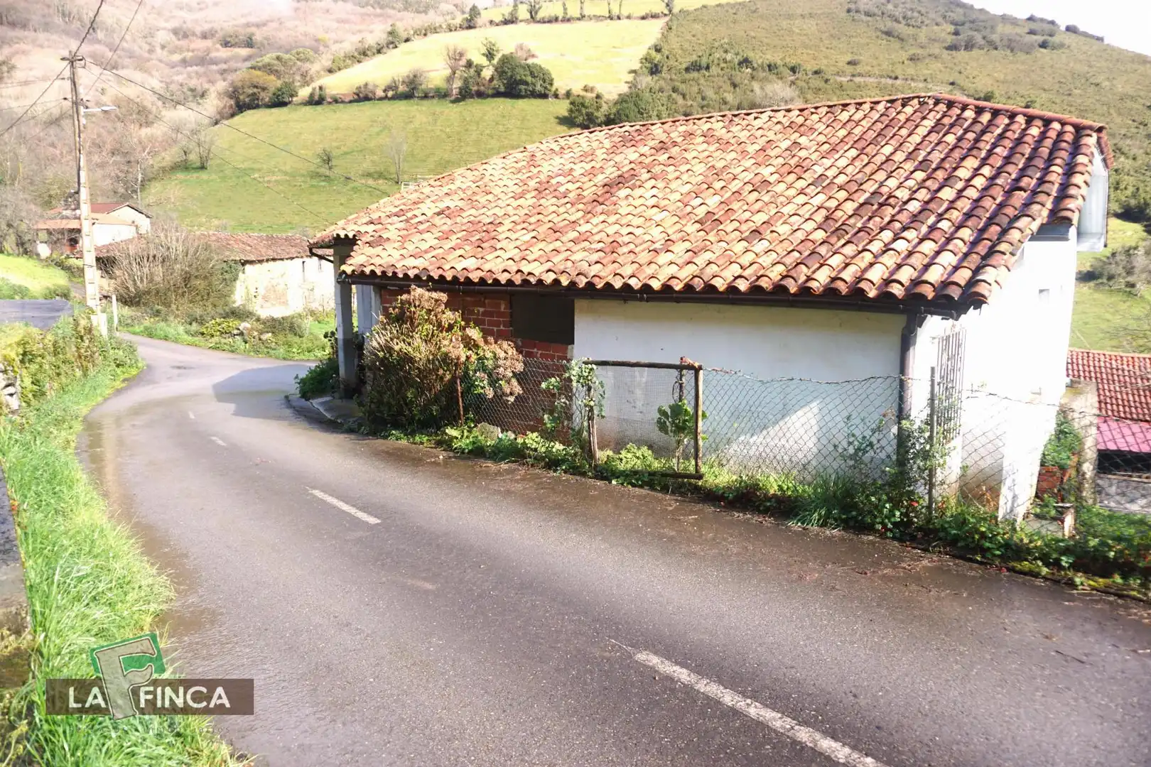 Vista exterior de Casa o chalet en venta en Belmonte de Miranda