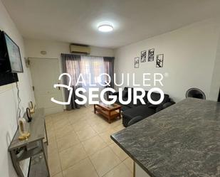 Sala d'estar de Pis de lloguer en  Madrid Capital amb Aire condicionat, Calefacció i Moblat