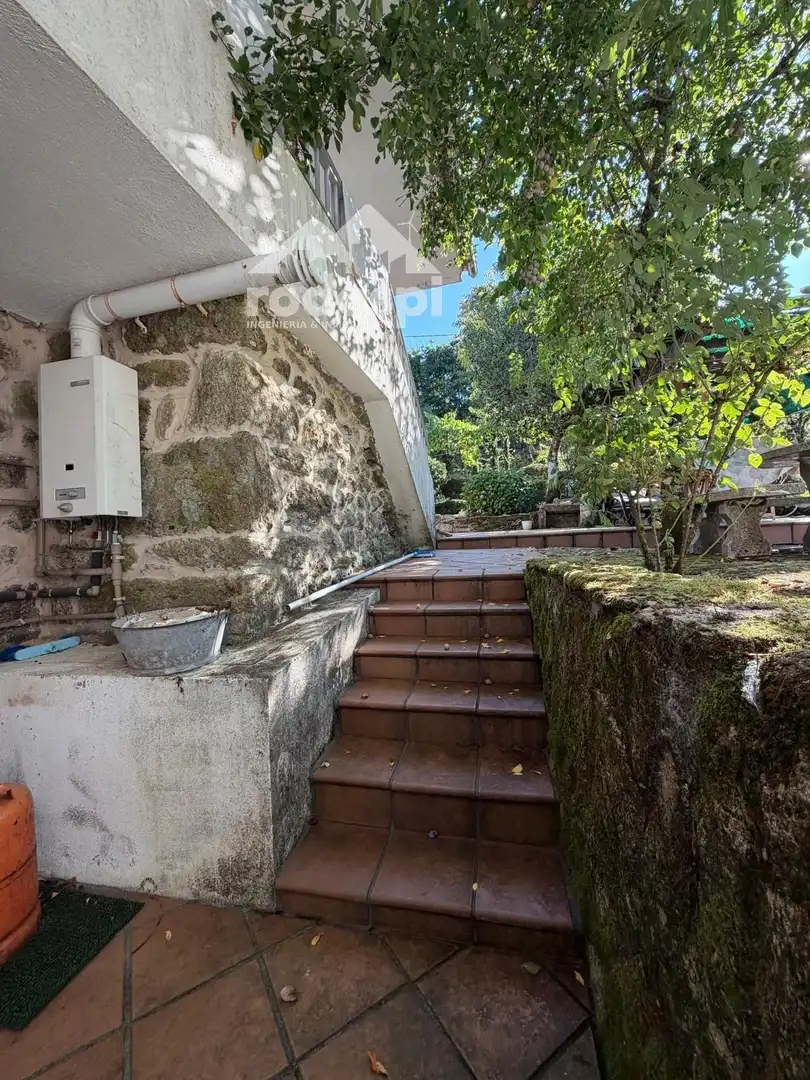 Vista exterior de Casa o chalet en venta en Covelo con Calefacción, Terraza y Piscina