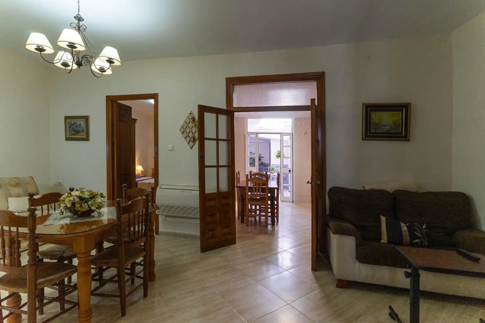Erdgeschoss zur Miete in Alhaurín El Grande mit Terrasse, Abstellraum und Möbliert
