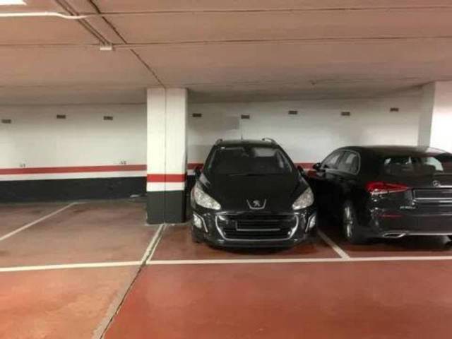 Garaje en Venta en Aldekoena - Artatzagana - Sarriena