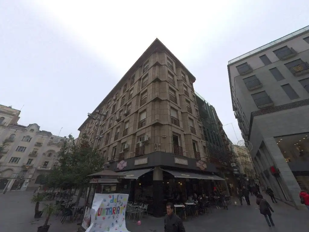 Piso con terraza en venta en Carrer de la Vila de Foix 4