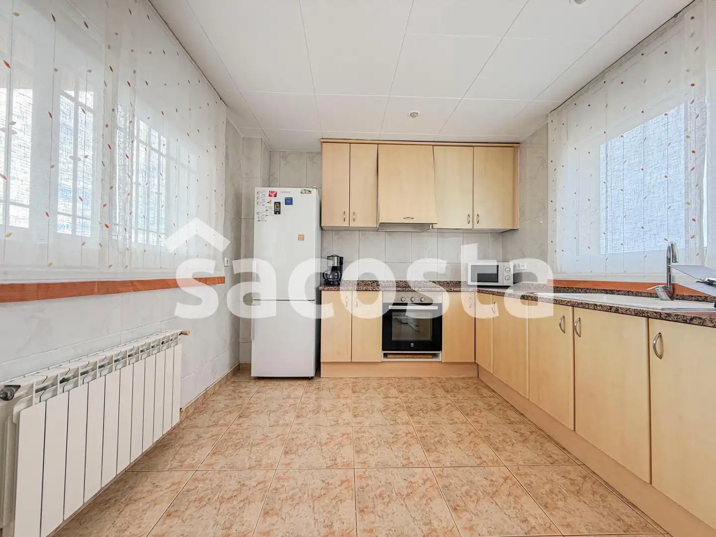 Cocina de Casa o chalet en venta en Lloret de Mar con Aire acondicionado, Calefacción y Jardín privado