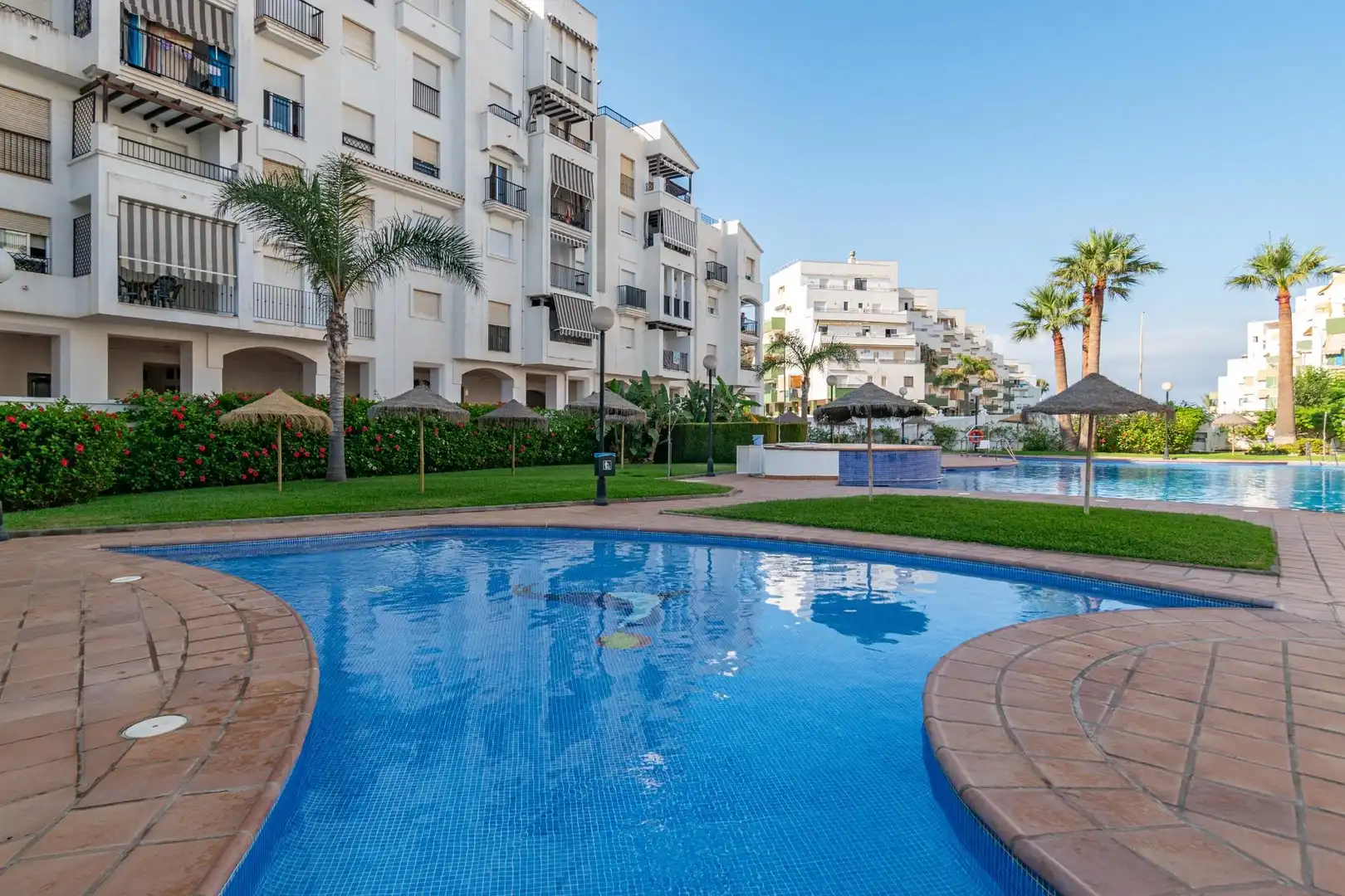 Swimming pool of Flat for sale in Salobreña  with Private garden, Terrace and Furnished
