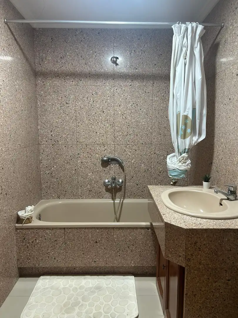 Baño de Piso en venta en La Pobla de Farnals con Calefacción, Terraza y Amueblado