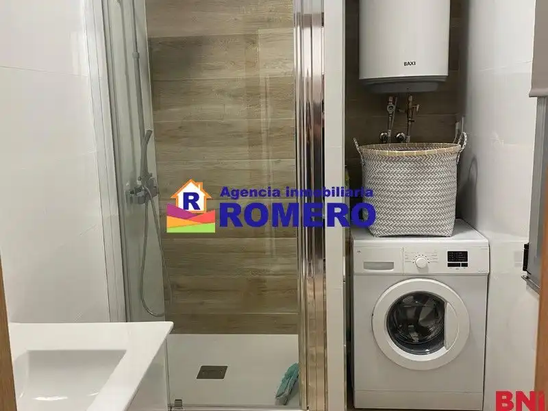 Badezimmer von Wohnung zur Miete in Porto do Son mit Möbliert