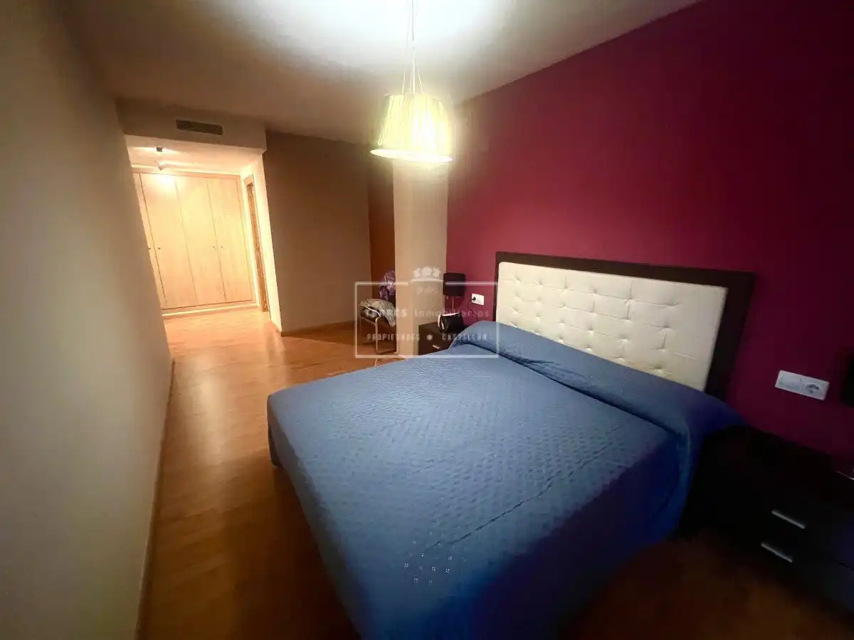 Habitación de Piso en venta en Castellón de la Plana / Castelló de la Plana con Aire acondicionado, Calefacción y Terraza