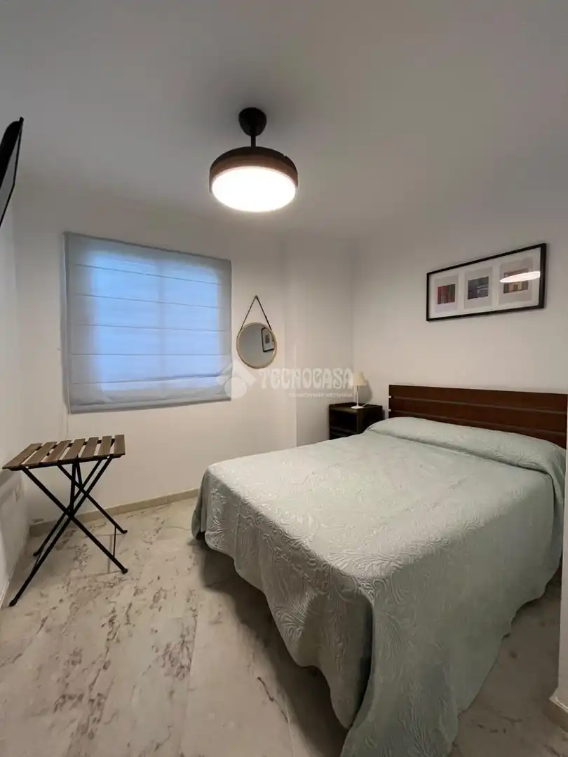 Habitación de Piso en venta en Carmona, Sevilla