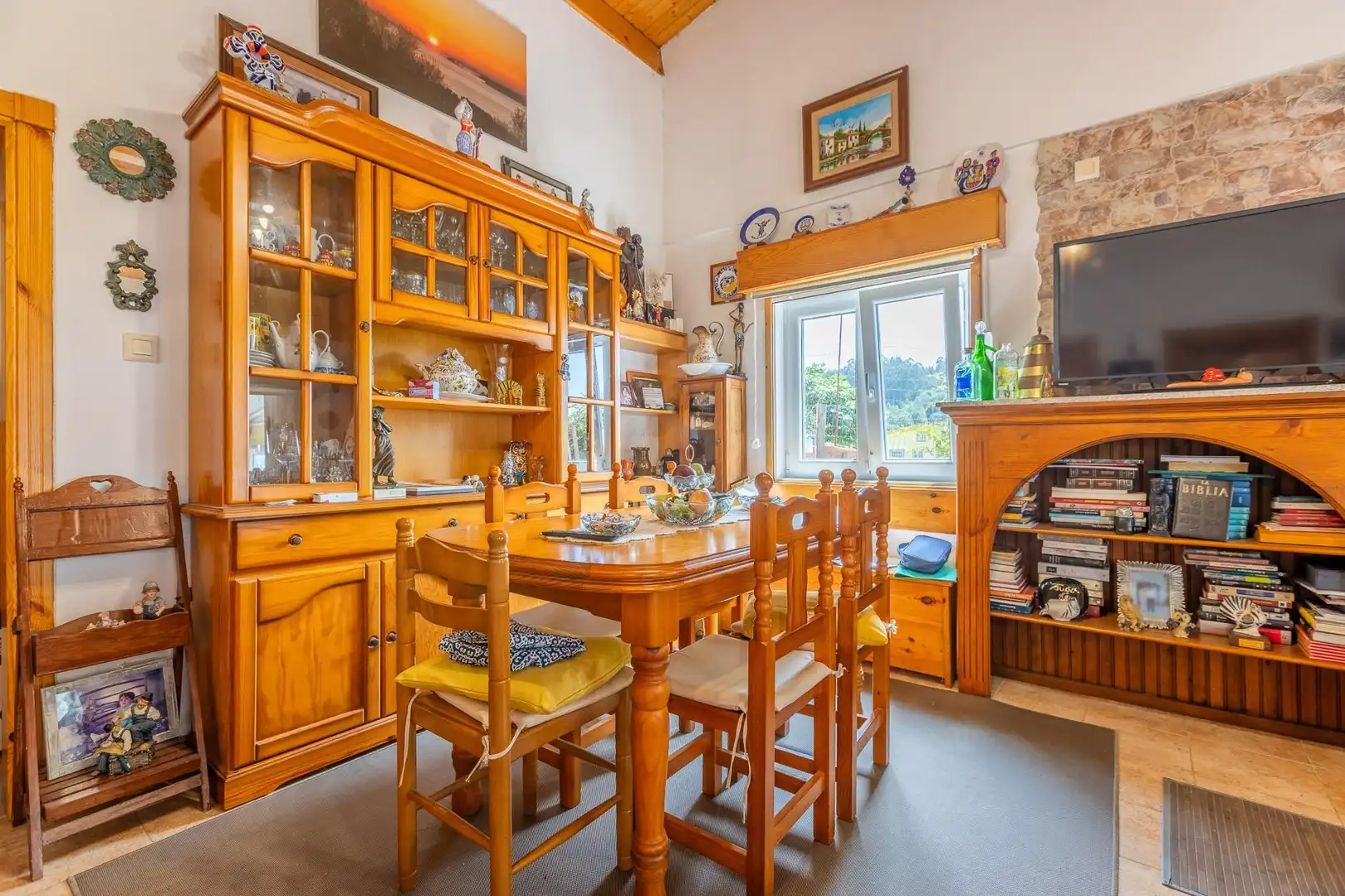Comedor de Casa o chalet en venta en Pontedeume con Jardín privado, Terraza y Trastero