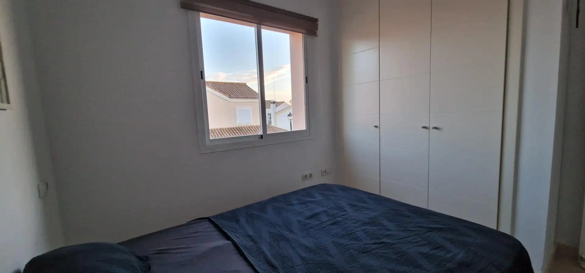 Dormitori de Casa adosada en venda en Ayamonte amb Jardí privat, Moblat i Balcó