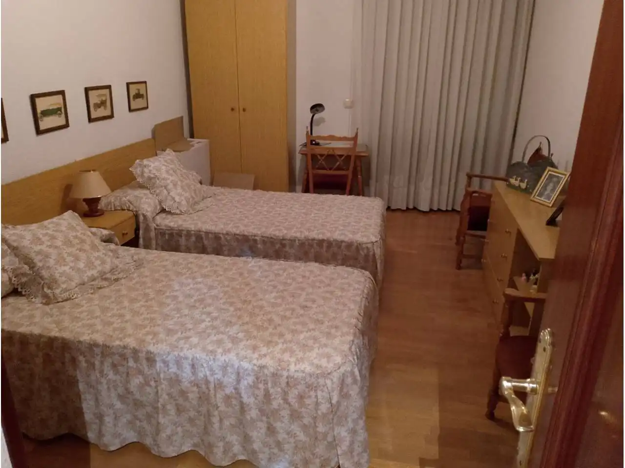 Habitación de Piso en venta en La Solana   con Calefacción, Parquet y Terraza