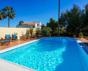 Swimming pool of House or chalet for sale in Estepona  with Air Conditioner, Private garden and Terrace