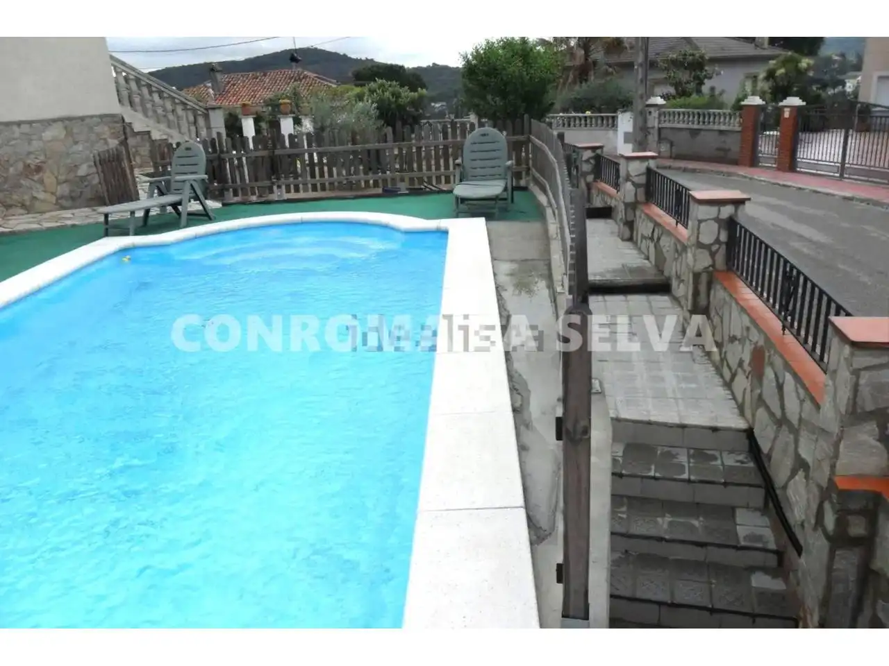 House with pool for sale in Residencial Park