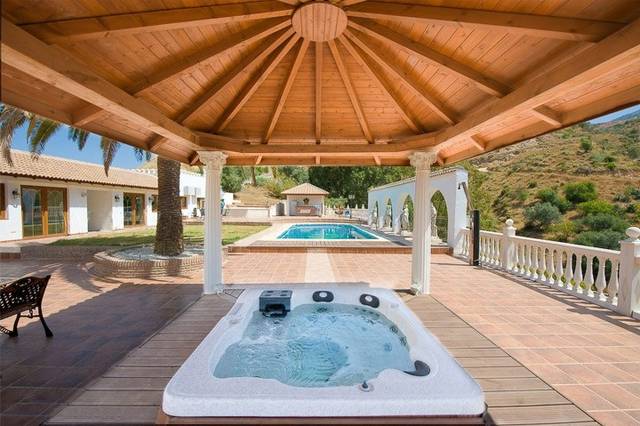 Casa-chalet en Venta en Centro