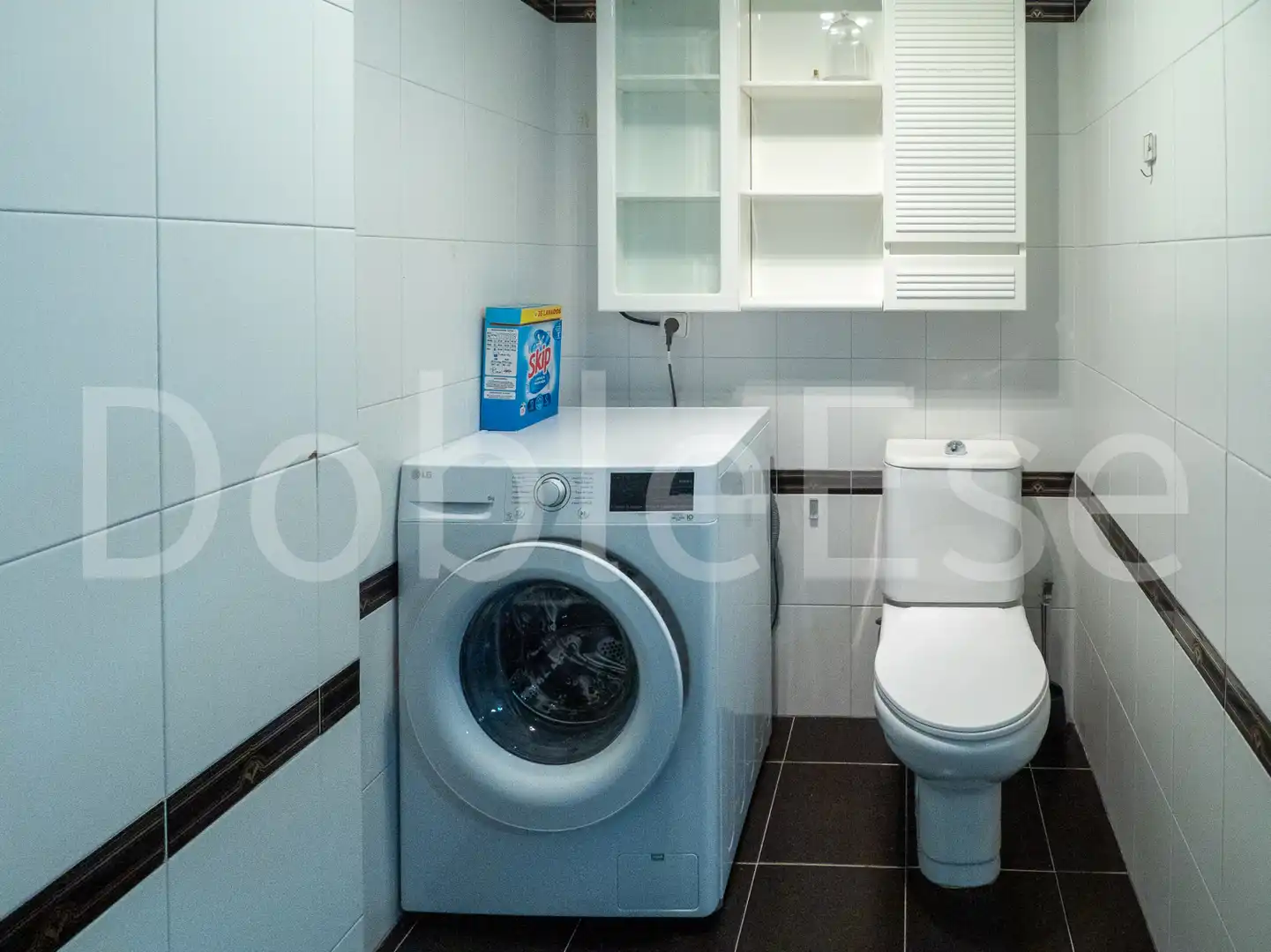 Baño de Ático de alquiler en Gijón  con Calefacción, Jardín privado y Parquet