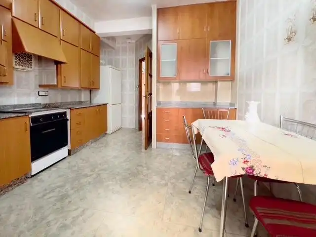 Cocina de Casa o chalet en venta en Crevillent con Aire acondicionado y Terraza