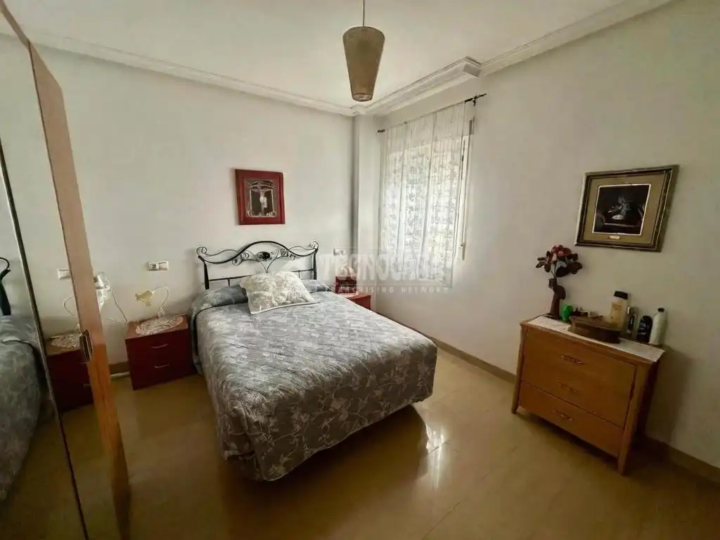 Piso con terraza en venta en C. Virgen de la Cabeza, imagen 13