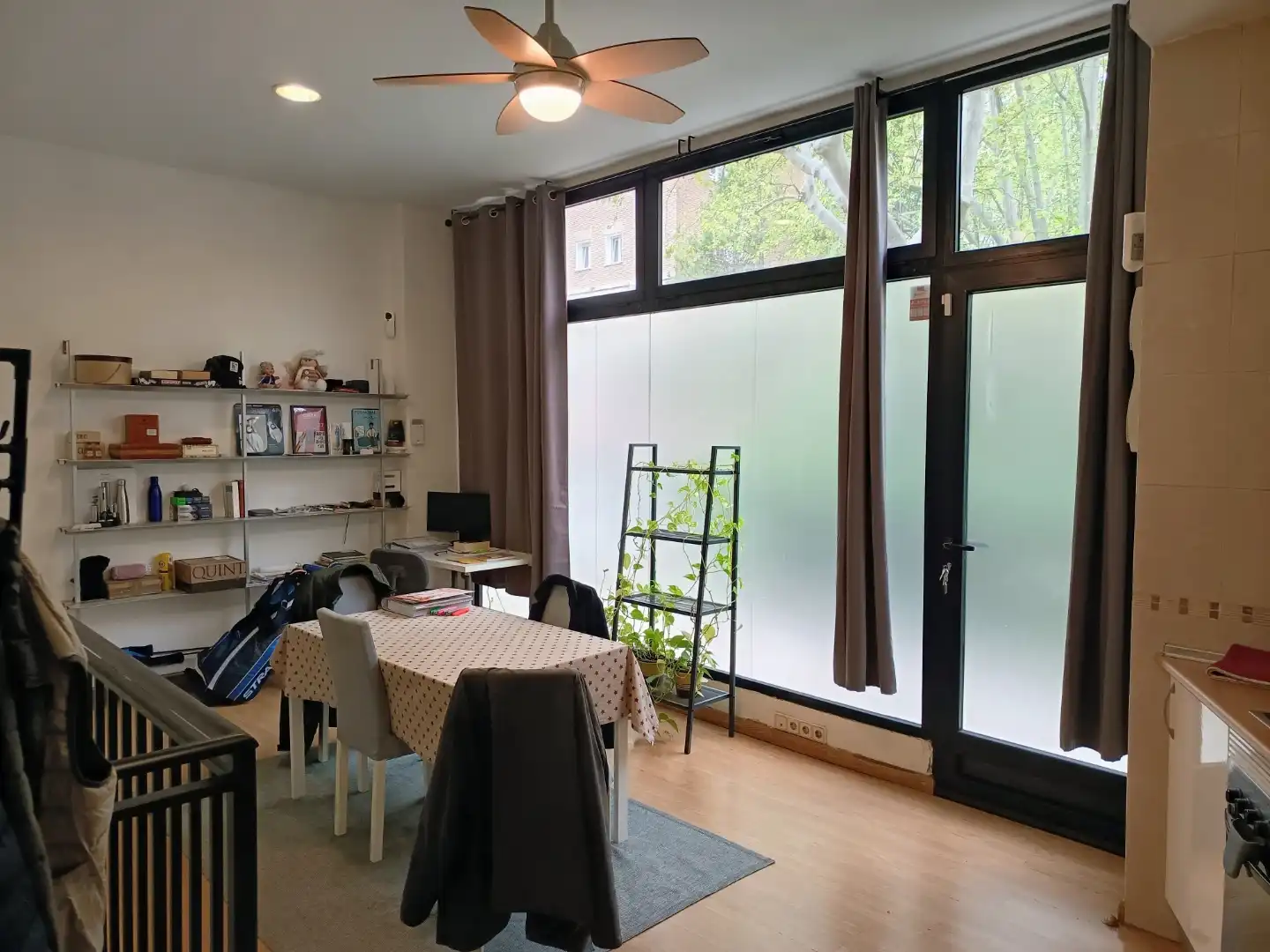 Living room of Commercial properties for sale in Madrid