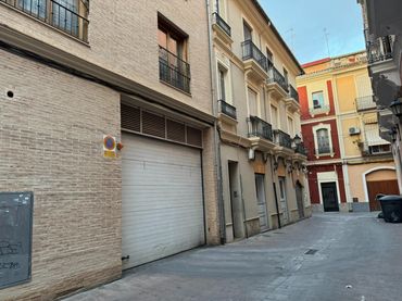 Individual for sale in Casc Urbà