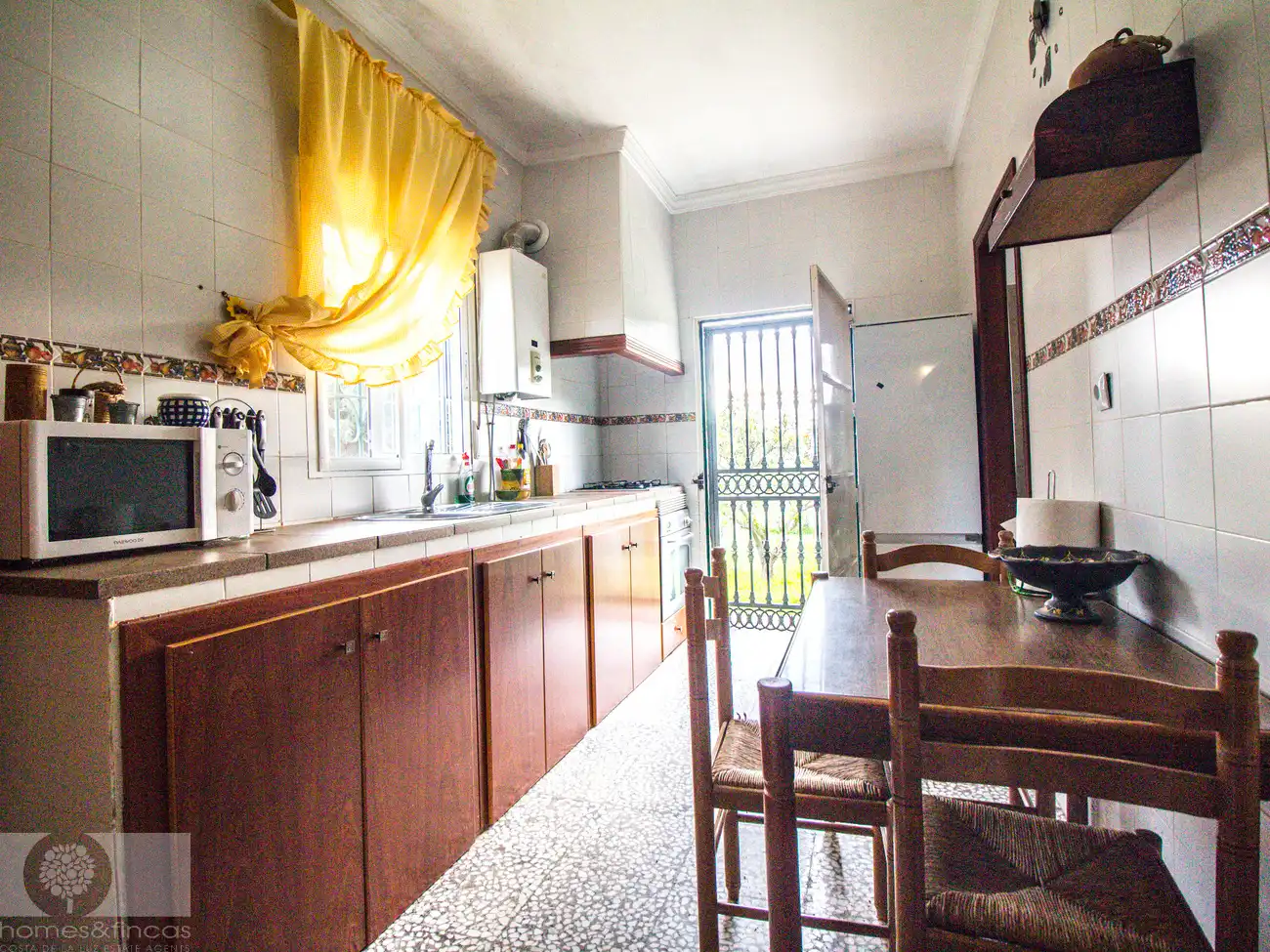 Kitchen of Country homes for sale in Gibraleón  with Furnished