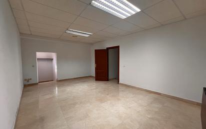 Office to rent in  Córdoba Capital  with Air Conditioner, Storage room and Alarm
