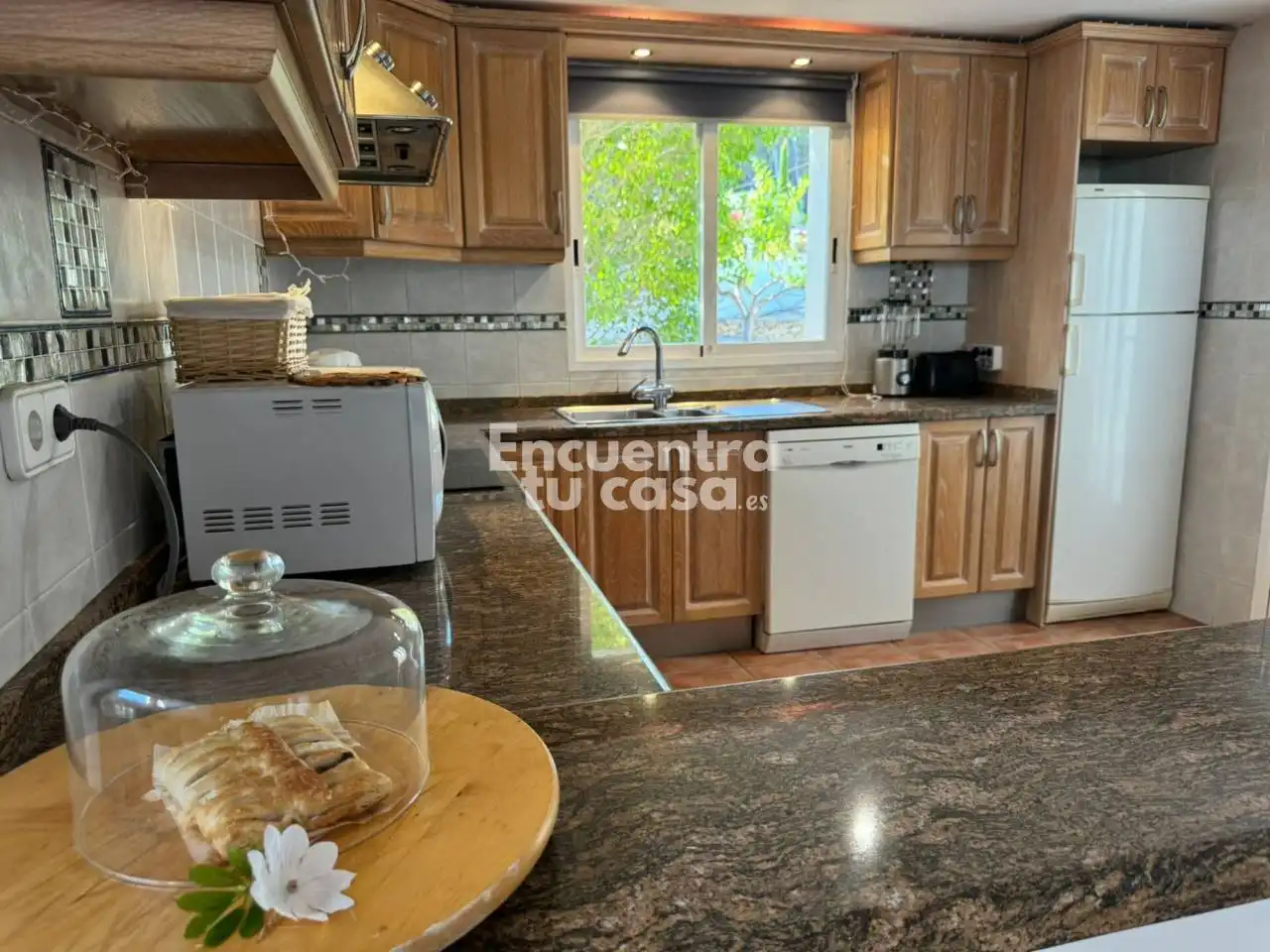 Cocina de Casa adosada de alquiler en Altea con Aire acondicionado, Calefacción y Jardín privado